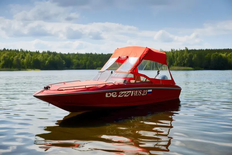 Пластиковая лодка Касатка VT 530 bowrider, фото: 17