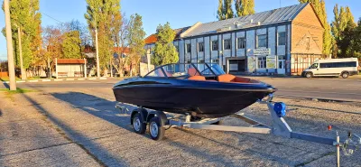 Лодка Касатка VT 530 bowrider