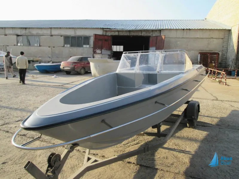 Пластиковая лодка Тунец 580, фото: 2