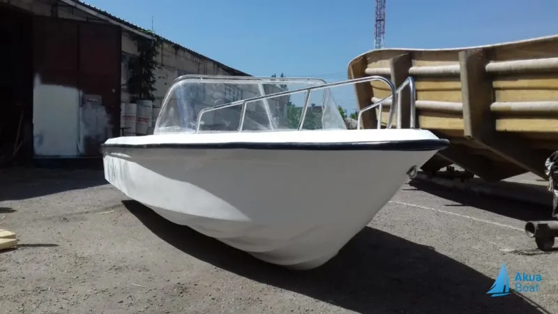 Пластиковая лодка Тунец 580, фото: 9