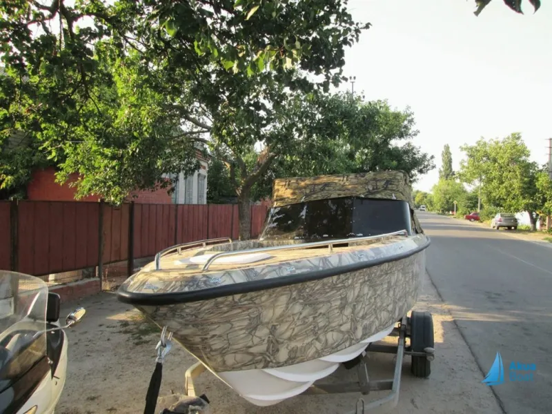 Пластиковая лодка Тунец 580, фото: 5