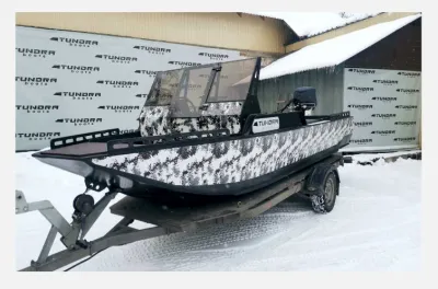 Лодка Тундра 400 консоль