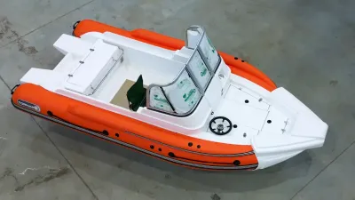 Лодка Торнадо 460