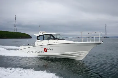 Лодка AVANRAID F400 FORTUNA