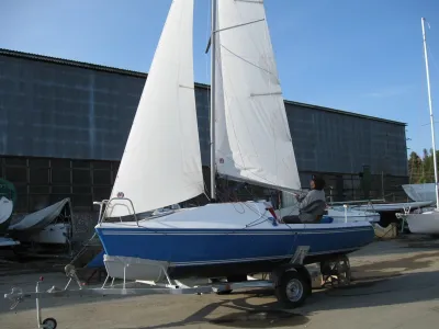 Моторная лодка Рикошет-5592М обложка