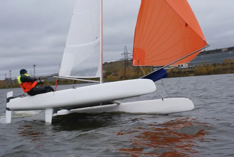 Моторная лодка Катамаран F-16, фото: 5