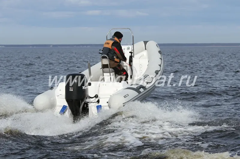 Лодка Буревестник 580, фото: 2