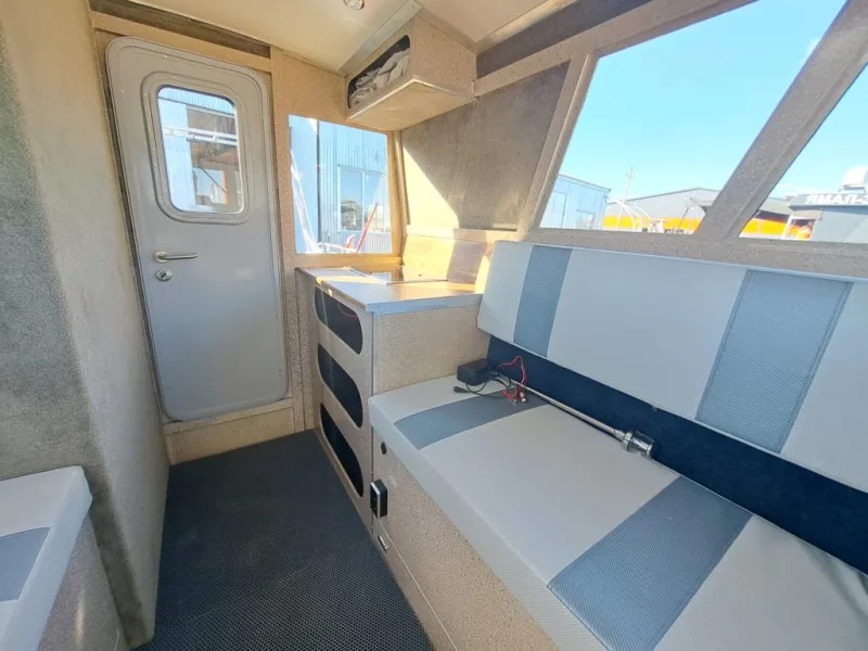 Алюминиевая лодка Моторная яхта Ямал-29М, фото: 111