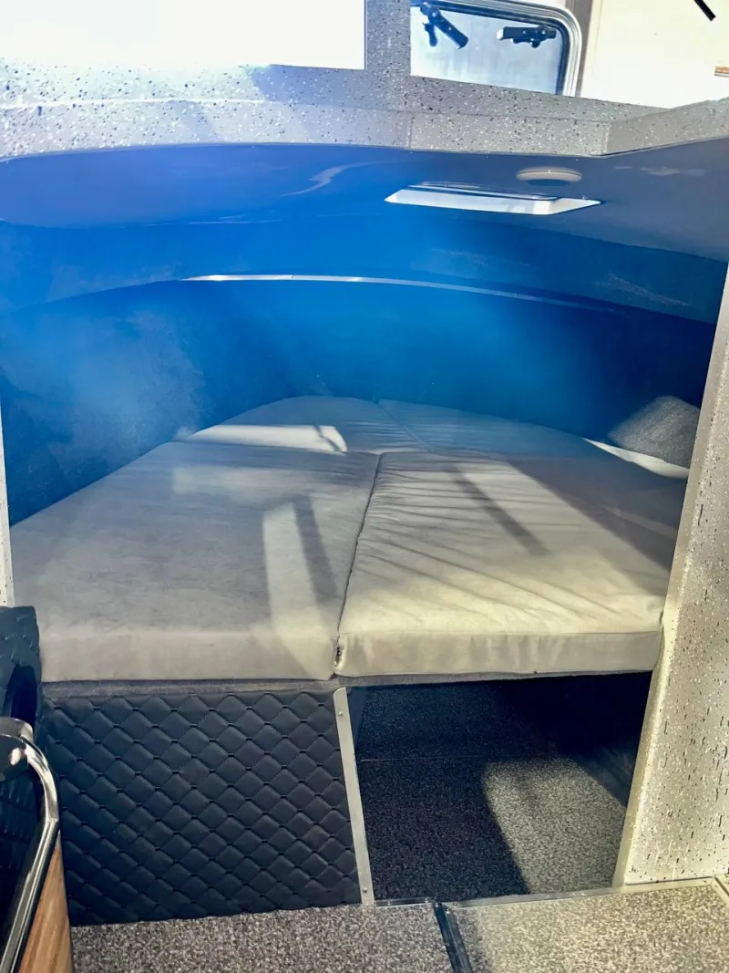 Алюминиевая лодка Моторная яхта Ямал-29М, фото: 41