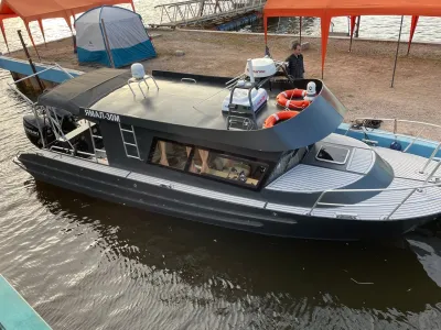 Лодка Центр морских технологий