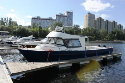 Лодка Катер Ямал-31М