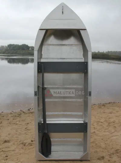 Моторная лодка Малютка обложка