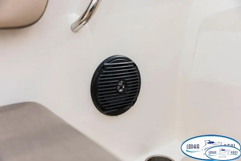 Катер Bayliner VR4 E, фото: 3