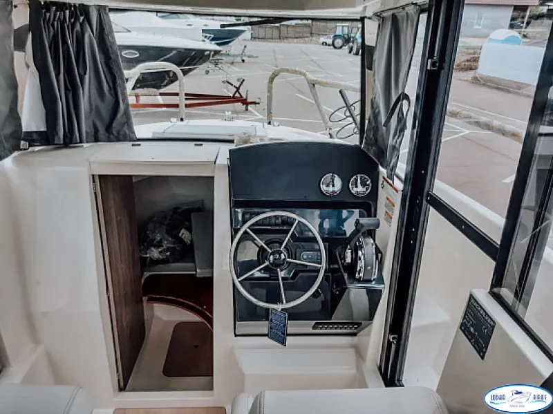 Quicksilver 705 Pilothouse, фото: 11