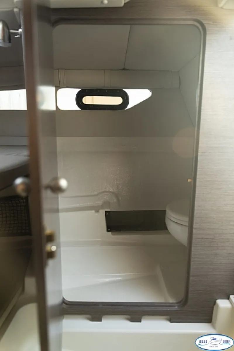 Катер Bayliner VR6O Cuddy, фото: 6