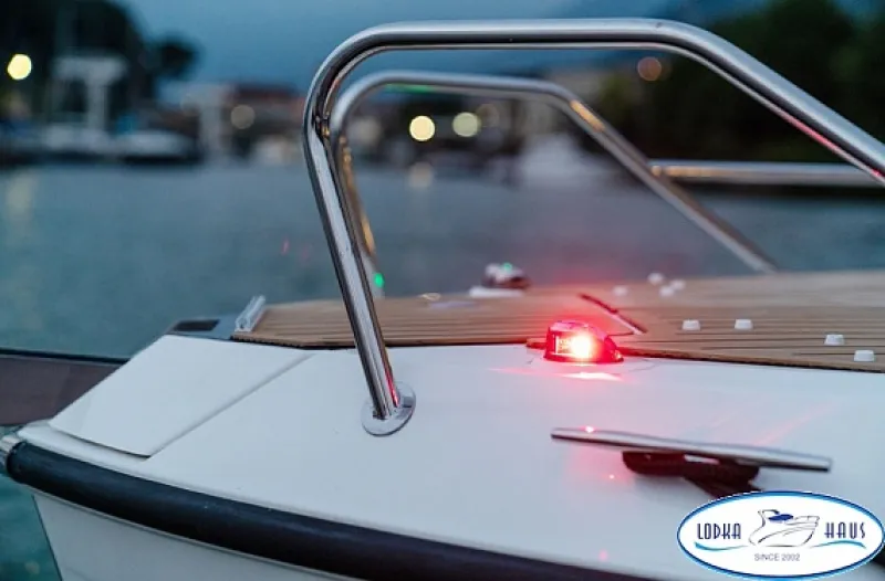 Кабинный катер Quicksilver Activ 675 Cruiser, фото: 4