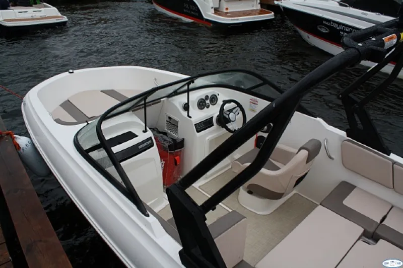 Катер Катер Bayliner VR4 OE, фото: 8