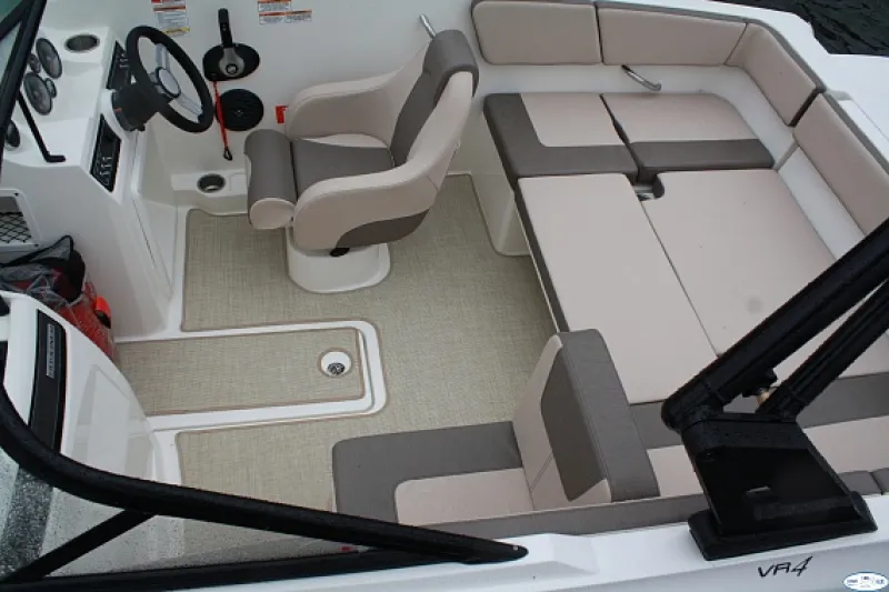 Катер Катер Bayliner VR4 OE, фото: 7