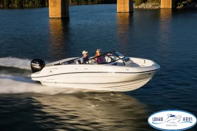 Лодка Катер Bayliner VR5OE