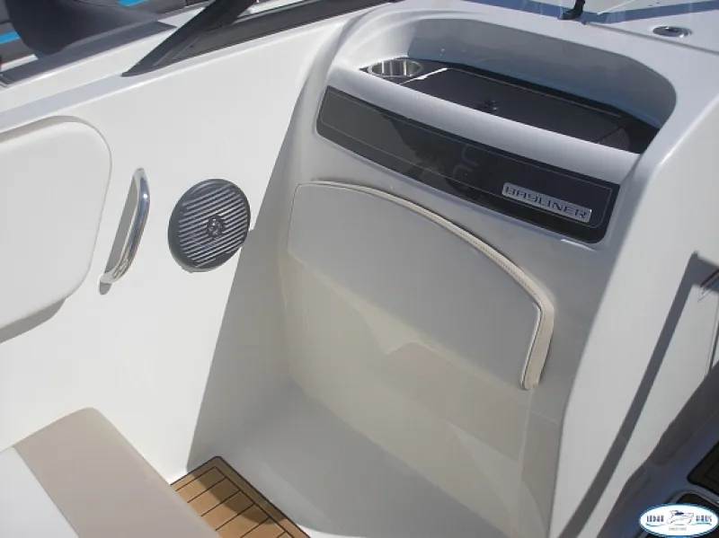 Bayliner VR6OE, фото: 6