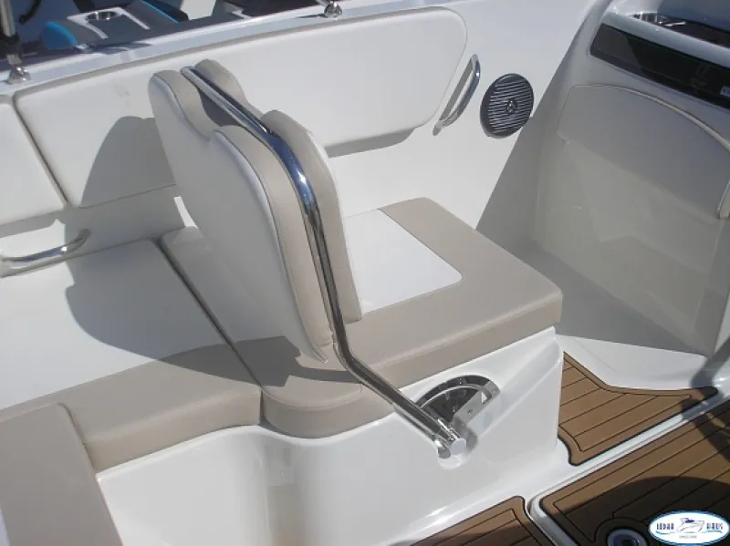 Bayliner VR6OE, фото: 5