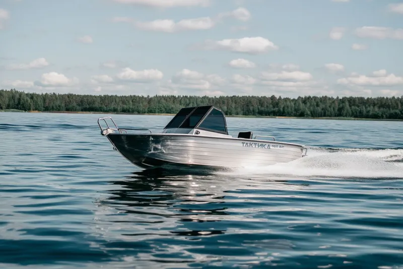 Дистанционная лодка Тактика 460 DC (Comfort), фото: 3