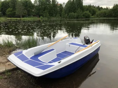 Каютный катер  Аврора-375 обложка