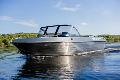 Дистанционная лодка Тактика 490 обложка