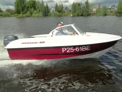 Лодка Афалина-400