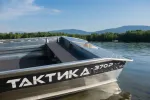 Каютный катер Тактика 370