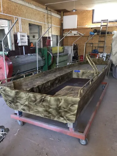 Каютный катер Maxiboat 4.7 обложка