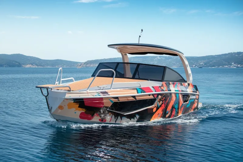 Каютный катер Тактика 6.0 Hard Top, фото: 1