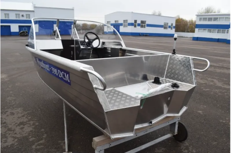 Моторная лодка Wyatboat-390 DCM Увеличенный борт, фото: 39
