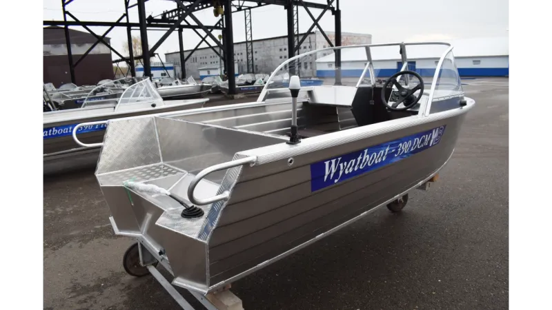 Моторная лодка Wyatboat-390 DCM Увеличенный борт, фото: 15