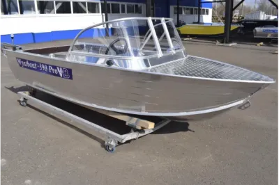 Лодка Wyatboat-390 Pro