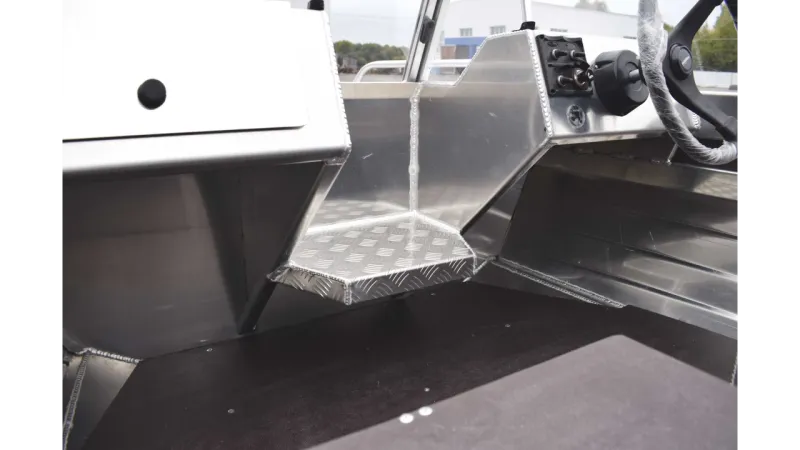 Моторная лодка Neman-400 PRO, фото: 1