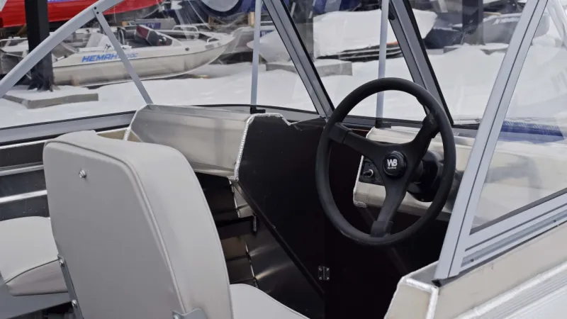 Моторная лодка Неман-420 DCM, фото: 17