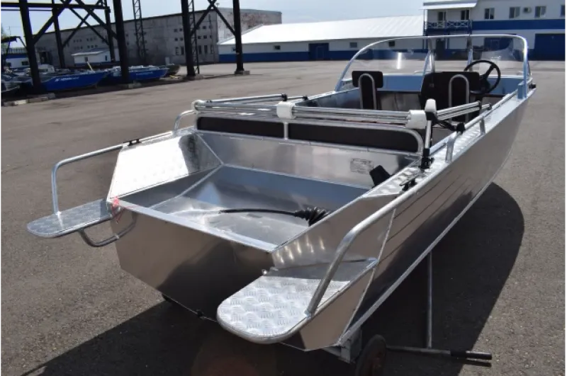 Алюминиевая лодка WYATBOAT-550 DCM, фото: 13