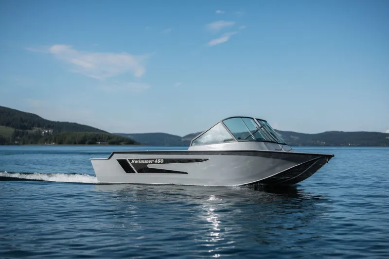 Каютный катер Swimmer 450 R, фото: 1