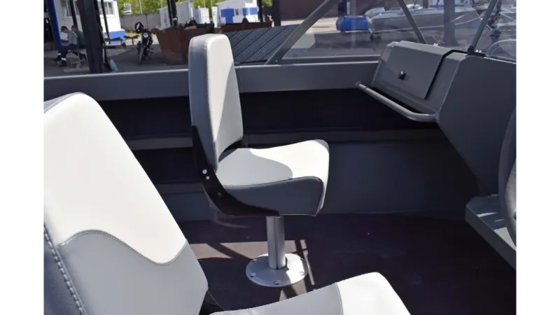 Моторная лодка Неман 550 Pro, фото: 3