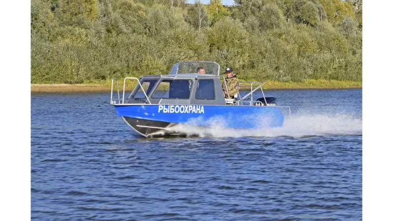 Алюминиевая лодка Неман 550 с каютой, фото: 3