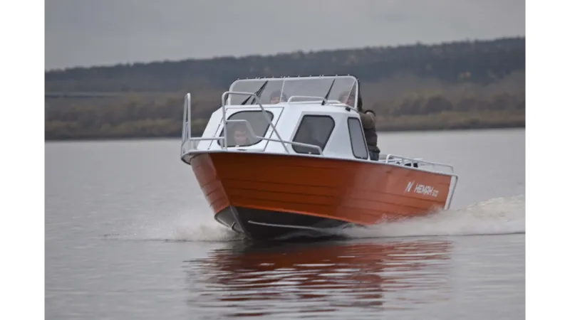 Алюминиевая лодка Неман-500 (каютный), фото: 7