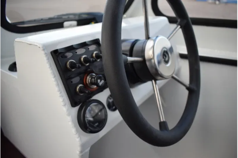 Алюминиевая лодка Неман-500 (закрытая рубка), фото: 34