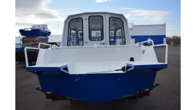 Лодка Неман-500 (закрытая рубка)