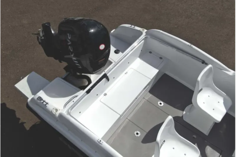 Алюминиевая лодка Neman-550 с каютой, фото: 32