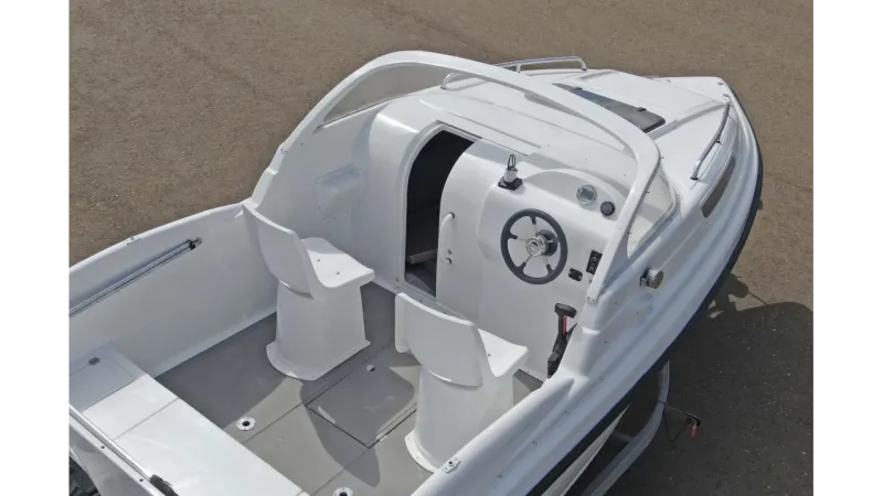 Алюминиевая лодка Neman-550 с каютой, фото: 15