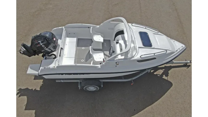 Алюминиевая лодка Neman-550 с каютой, фото: 13