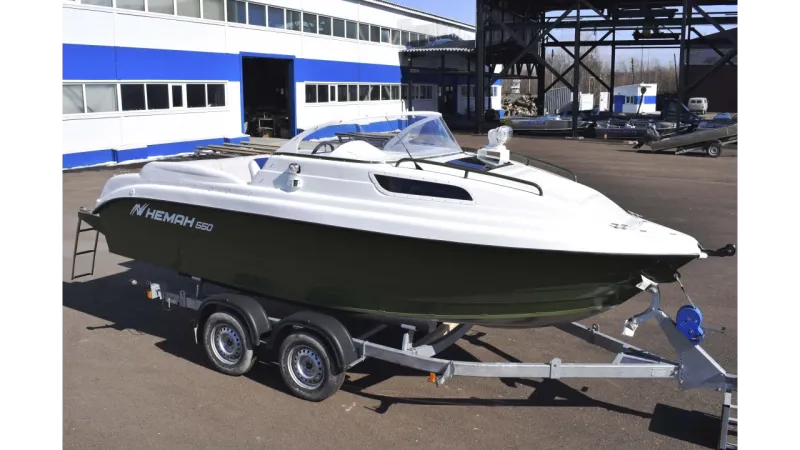 Алюминиевая лодка Neman-550 с каютой, фото: 10