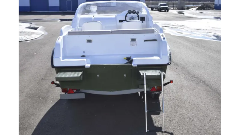 Алюминиевая лодка Neman-550 с каютой, фото: 2