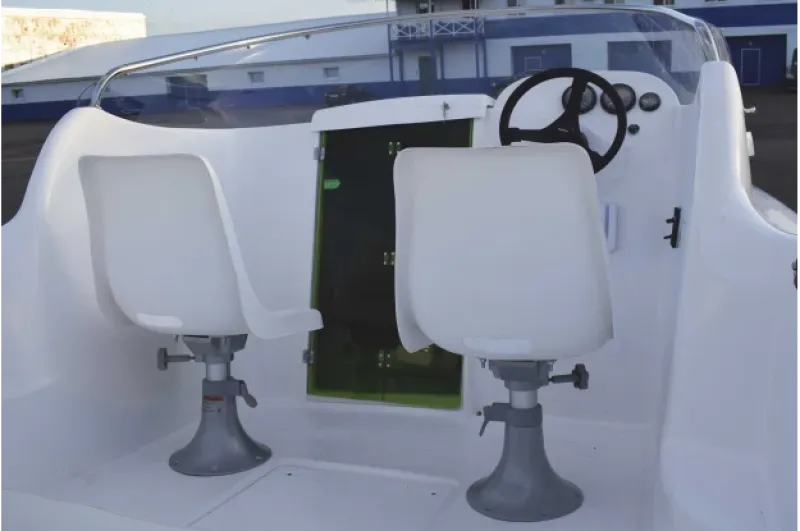 Катер Neman-530 с каютой, фото: 23